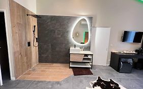 Love-Room Paradise !